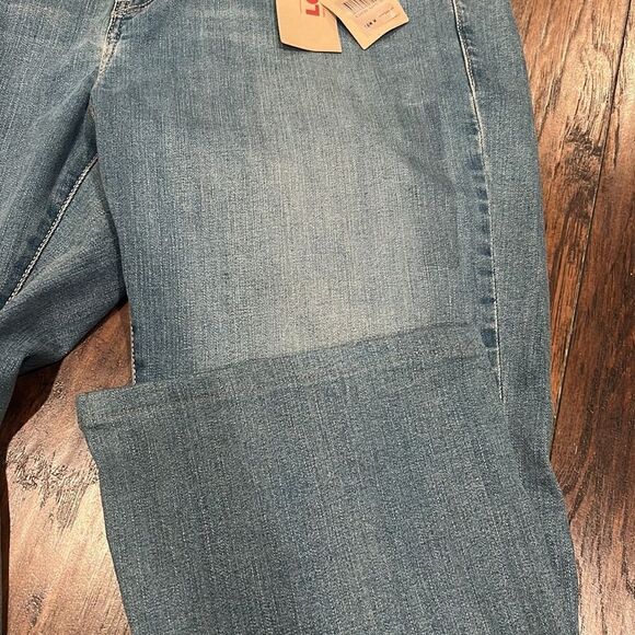 315 SHAPING BOOTCUT mid rise JEANS (PLUS SIZE)  size 18 W misses from 2015 NWT - Picture 5 of 13